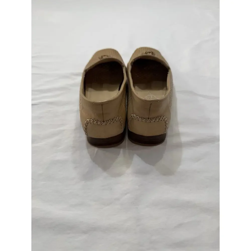 Stuart Weitzman Perforated Leather Tassel Loafers Tan Square Toe Women's 6B
